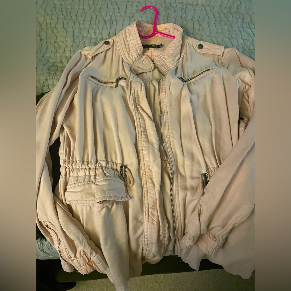 Like new jacket.